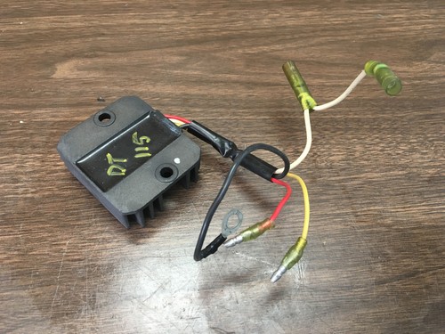 90 s DT 115 HP Suzuki V4 Outboard Motor Engine Voltage Regulator Freshwater MN - Imagen 2 de 2
