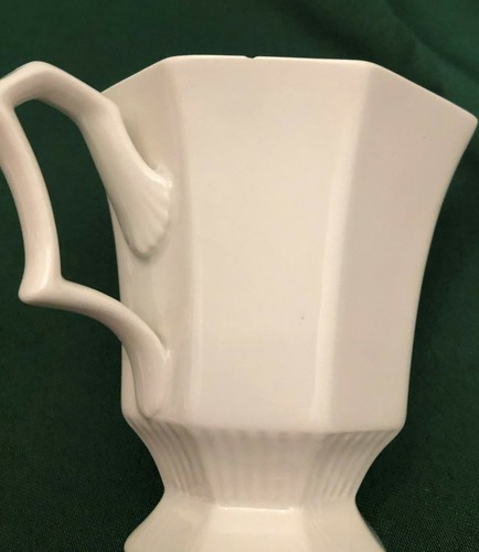 Independence Ironstone Japan - 8 Cups & Saucers, Cream & Sugar (19 pcs) - Picture 9 of 9