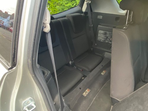 7 Seater Toyota VERSO 1.9L petrol 2009 SR 5 Doors - Picture 7 of 13