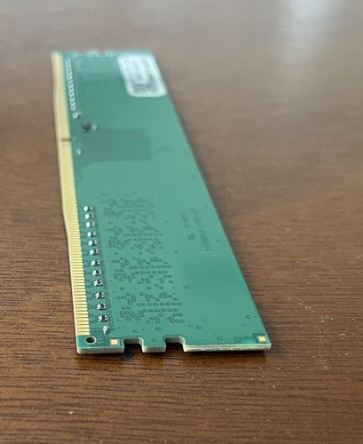 ON 8 GB 288-Pin DDR4-2666 PC4-21300 Desktop RAM S 31137 C 1119 00 Memory - Picture 3 of 7