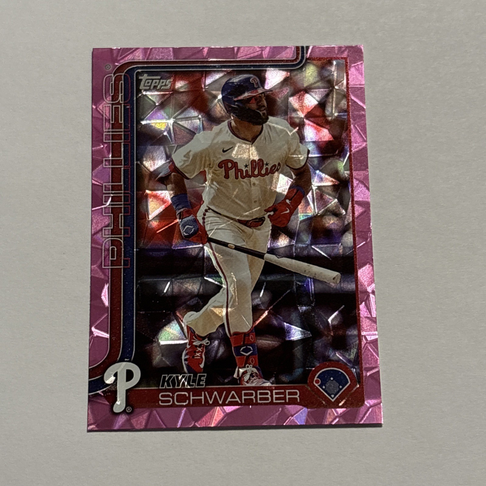 Kyle Schwarber 2025 Topps Diamante Pink Foil Parallel #141 Philadelphia Phillies