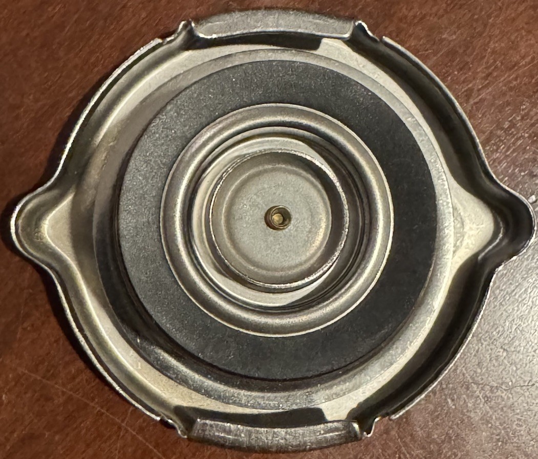 NOS Genuine GM Radiator Pressure Cap 861050 AC Delco RC15 In Original Box MINT!!