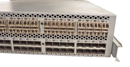 Brocade DS-6520B 100-652-864-00 96-Port SFP Networking Switch w/48*8GB SFPs - Picture 5 of 12