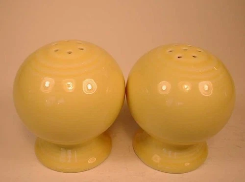 Vintage Fiesta Fiestaware YELLOW Salt & Pepper Shakers Pottery 2pc Set EUC
