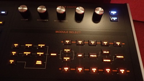 ASM HYDRASYNTH Keyboard Synthesizer, 8stimmig, neuwertig, kaum benutzt, in OVP - Bild 23 von 24