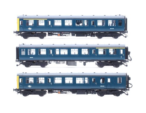 Heljan Class 104 3 Car DMU M50436/M59141/M50488 BR Blue FYE OO Gauge in stock - Picture 2 of 4