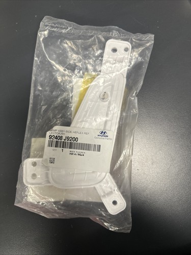 Fits 2018 2021 Hyundai Kona Side Marker Reflector Lights Lamps Right Rear - Picture 2 of 3