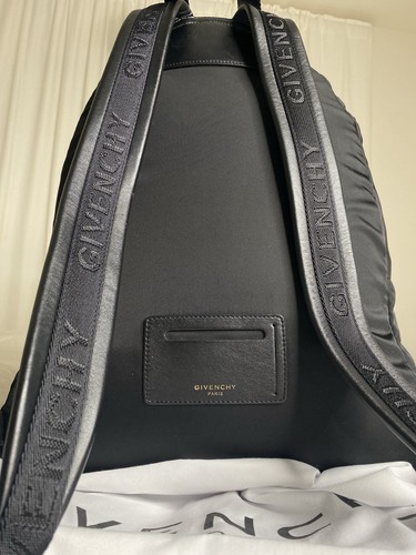 GIVENCHY ROTTWEILER Print Black Large backpack nylon W/ Dustbag - Picture 13 of 18