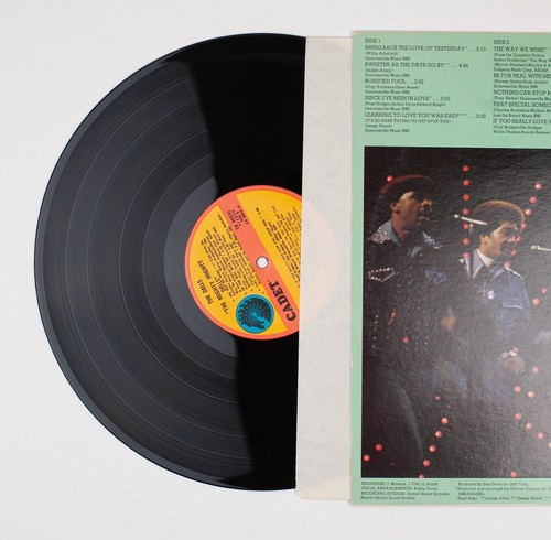 The Dells - The Mighty Mighty Dells LP Record 1974 Cadet Soul 33 RPM - Imagen 4 de 4