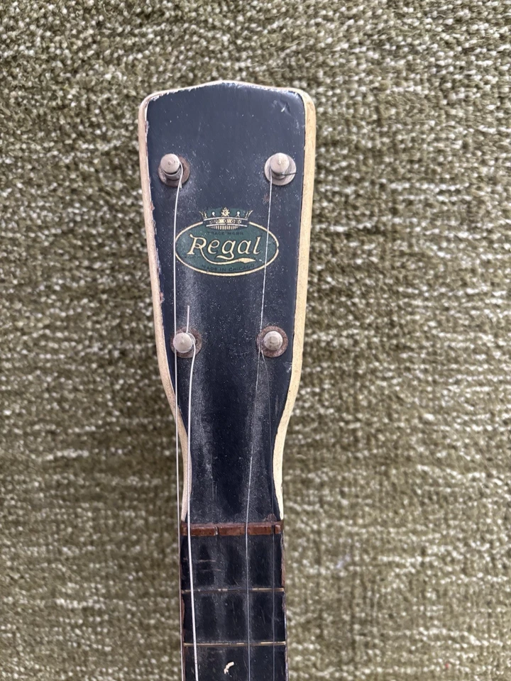 Antiguo banjolele de estante Foto 2 de 4