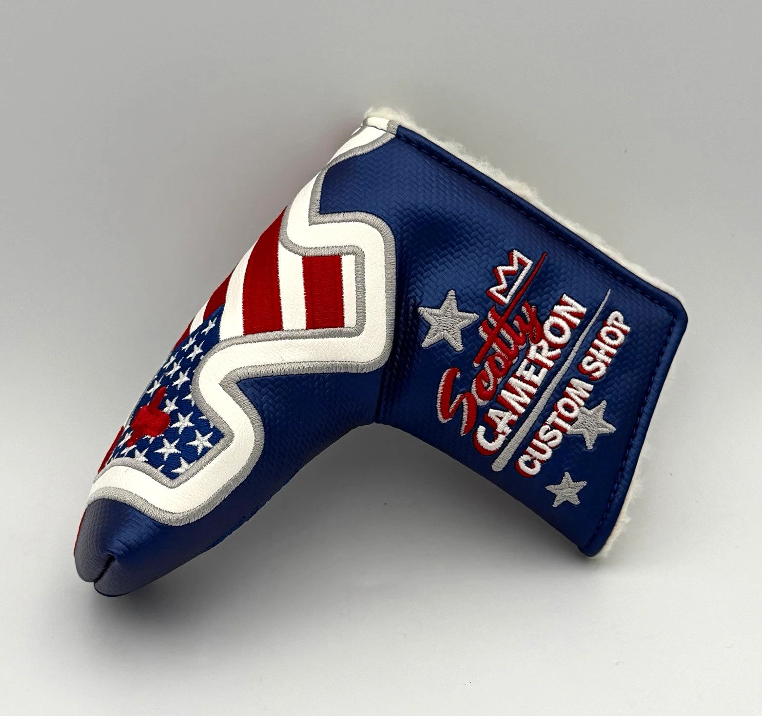 Scotty Cameron Custom Shop 2011 Limited Release Junk Yard Dog US Flag Headcover