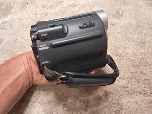 Sony DCR-HC38E MiniDV Digital Video Camera Handycam Camcorder Recorder Vintage - Picture 10 of 18