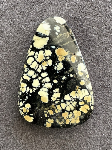 Schöner gelber Variszit Natur 18,2 Ct professionell geschliffener Cabochon - Bild 1 von 5