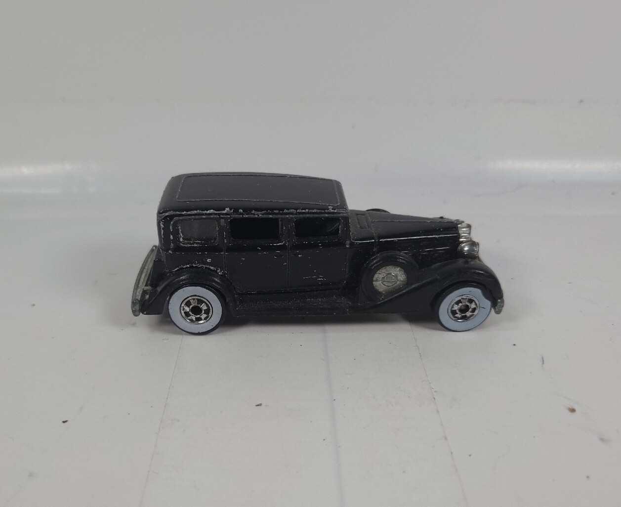 Picture 4 of 11