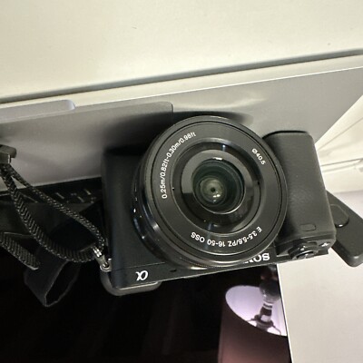 Sony Alpha 6000 24,3 MP Spiegellose Systemkamera - Schwarz (Kit mit 16-50mm Obj