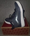 Picture 3 of 6