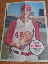 1967 Topps Baseball Pin-up Mini-Poster Sam McDowell #8
