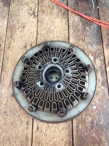 Malibu 78 - 83 OEM Hubcap 14" - Picture 2 of 2