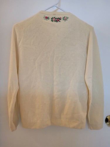 Two women's Vintage wool/angora sweaters - Picture 2 of 11