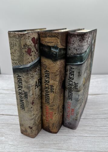 The Great Leveller Collection - Signed Numbered Broken Binding Joe Abercrombie - Foto 3 di 7