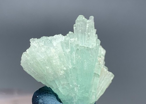 Ramo de cristal de turmalina de 18 quilates espécimen de Afganistán  - Imagen 8 de 9