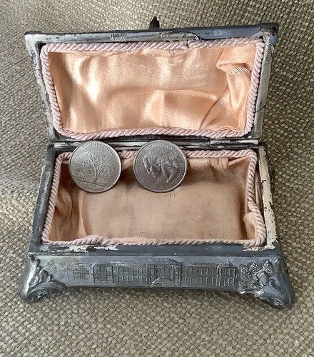 Metal Trinket Box -Building Souvenir ~US Capitol Building -Wash. DC~ Silk Lined - Picture 11 of 11