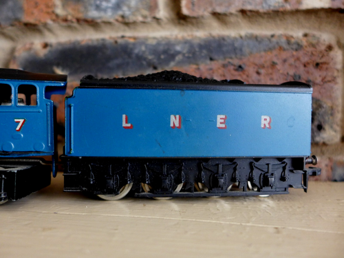 VINTAGE WRENN W2212 4-6-2 LNER A4 CLASS LOCO “SIR NIGEL GRESLEY” COLLECTOR BOX - Picture 13 of 16