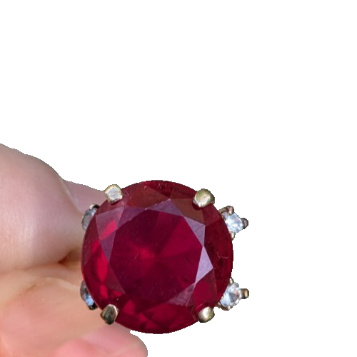 # Vintage 10k Garnet Ring (size 8) - Picture 8 of 10