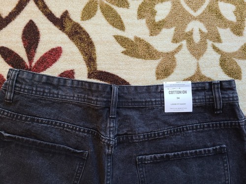 NWT Cotton On Loose Fit Graphite Black Denim Shorts 34" - Picture 4 of 5