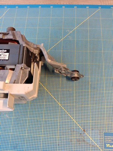 Miele W 3241 WPS Waschm. Motor f Reglerbetrieb Mrt 37 - 606/2 M.Nr. 110496 - Afbeelding 3 van 6