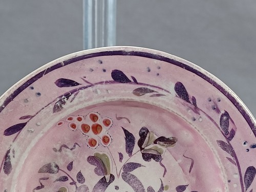 British Pink Luster Floral & Red Grapes Pearlware Cup Plate Circa 1820-1840s - Picture 3 of 11