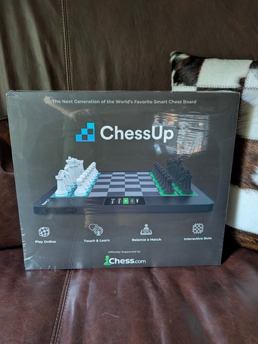 CHESS UP 2 VON BRYGHT LABS