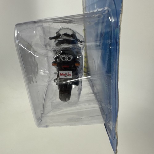 Maisto Fresh Metal 1:18 2 Wheelers Honda CBR1000RR Motorcycle in Black/Wht - Picture 14 of 15