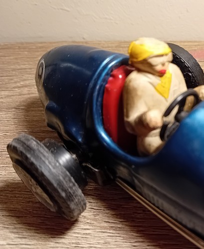 Scalextric Ferrari, Vintage Blechauto mit Fahrer. v.g.c. - Bild 8 von 11