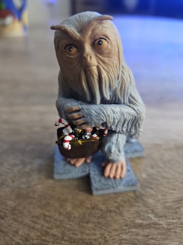 The Noble Collection Phantastische Tierwesen Magische Kreatur Nr. 4 Weihnachts Demiguise - Bild 5 von 5