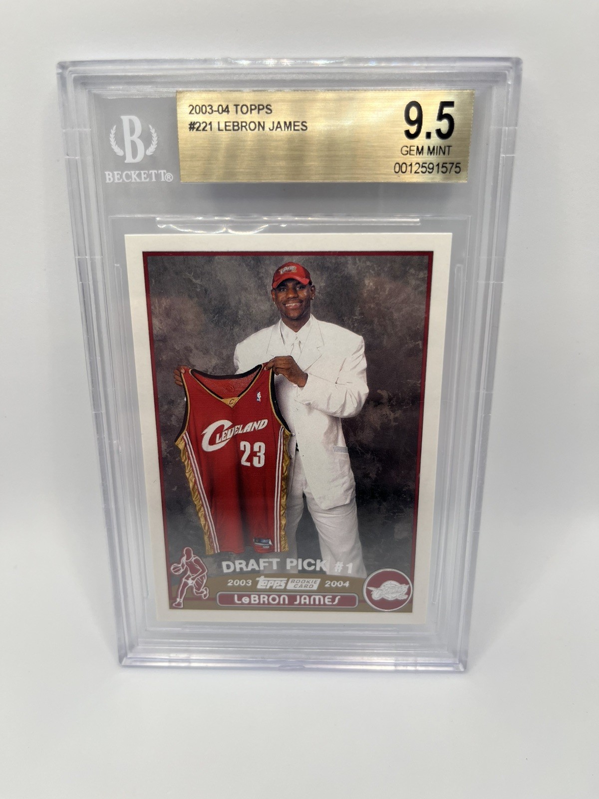 2003-04 Topps LeBron James Rookie RC #221 Cavaliers BGS 9.5
