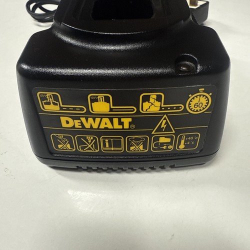 Dewalt DE9107 12v-14.4v Battery Charger 30 mins Fast Charger EXCELLENT - Picture 3 of 11