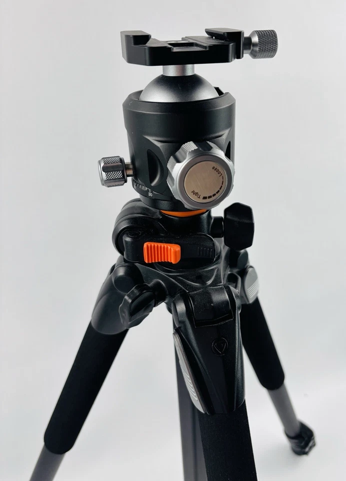 Vanguard Alta Pro 263AT Aluminum Alloy Tripod + INNOREL N52 Ball Head - Image 3 of 4