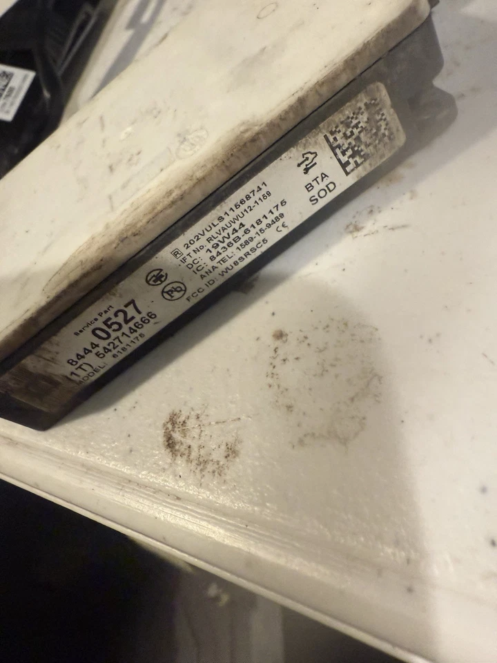 Sensor de estacionamiento de parachoques trasero GM Buick Enclave 2013-2017 OEM 84440527 izquierdo o derecho Foto 2 de 4