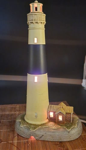 Lefton Lighted Lighthouse- Nightlight - Vintage 1993 - Absecon NJ - c 1857 - Picture 4 of 5