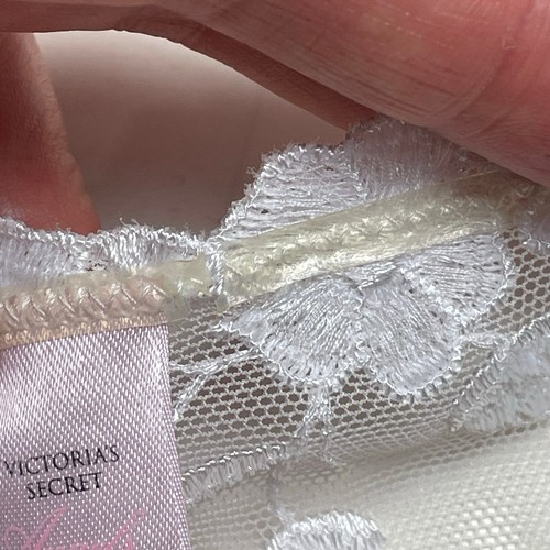 Vintage Victoria's Secret y2k White V String Thong Panties, Sheer Mesh Panty S - Picture 6 of 8