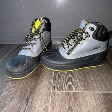 CHAMPION C9 YOUTH BOYS SIZE 5 DUCK BOOTS SHOES BLACK GRAY GREEN RN 91218