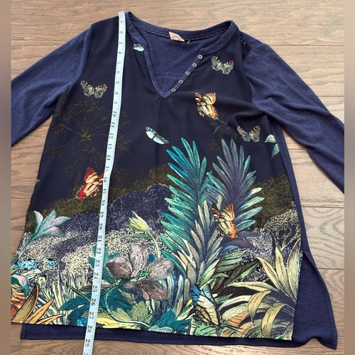 ANTHROPOLOGIE Akemi & Kin Fauna Henley Blue Butterfly LINEN Top Size Small - Picture 7 of 11