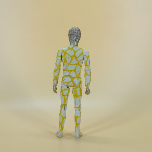 Doctor Who GOLD HUMANOID AXON action figure 5.5" loose - Picture 7 of 7