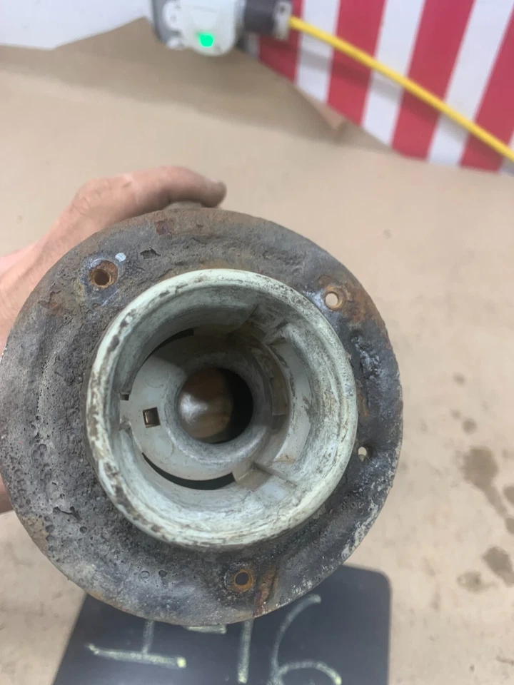 1998-2000 FORD RANGER 1999 MAZDA B2300 B2500 B4000 GAS DOOR FILLER NECK TUBE HOS - Image 2 of 4