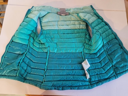 Free Country puffy Down Vest Girls Size: 7/8 Green Blue Colors  Lightweight  - Picture 3 of 5