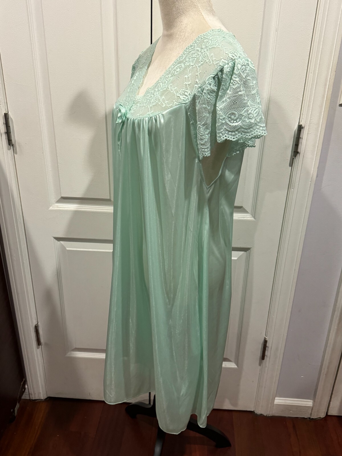 Picture 4 of 5