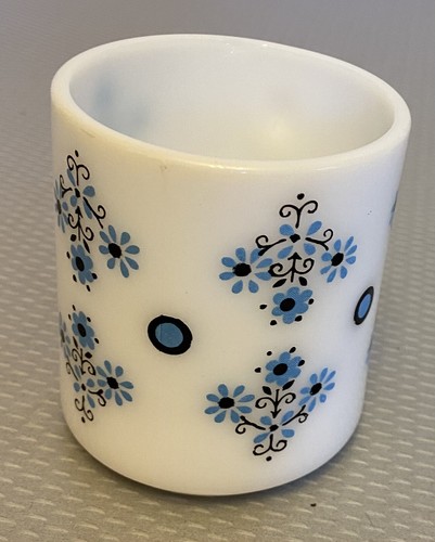 MCM Glasbake Milk Glass Mug Retro Blue Black Daisy Flower Dot Pattern Print 3,5" - Picture 2 of 8