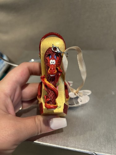 REPARIERT Disney MUSHU Laufsteg Schuh Ornament von Mulan Disney Parks authentisch - Bild 8 von 13