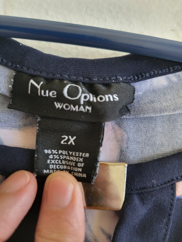 Nue Options Tunic Top Stretch Navy Blue Pink Floral Womens Plus 2X - Picture 11 of 13